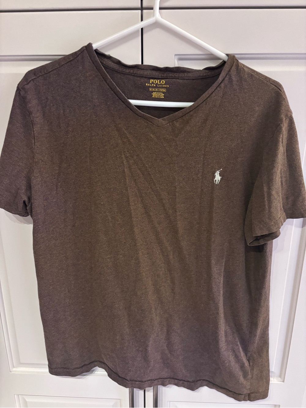 Polo by Ralph Lauren Men’s Brown V-Neck Short Sleeve Shirt medium